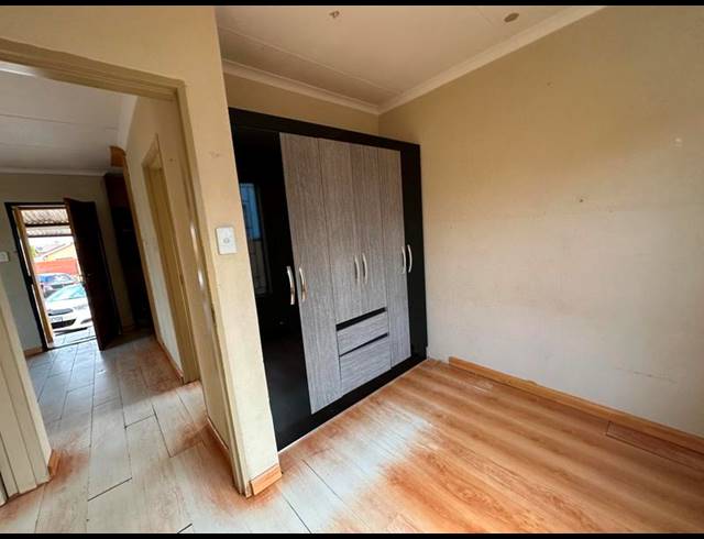 2 BEDROOM HOUSE FOR SALE IN SOSHANGUVE VV